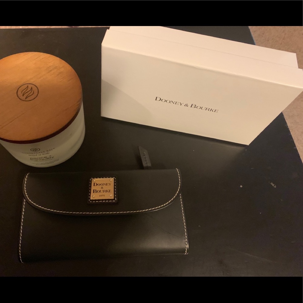 Dooney & Burke Checkbook Wallet